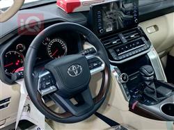 تۆیۆتا لاند کروزەر